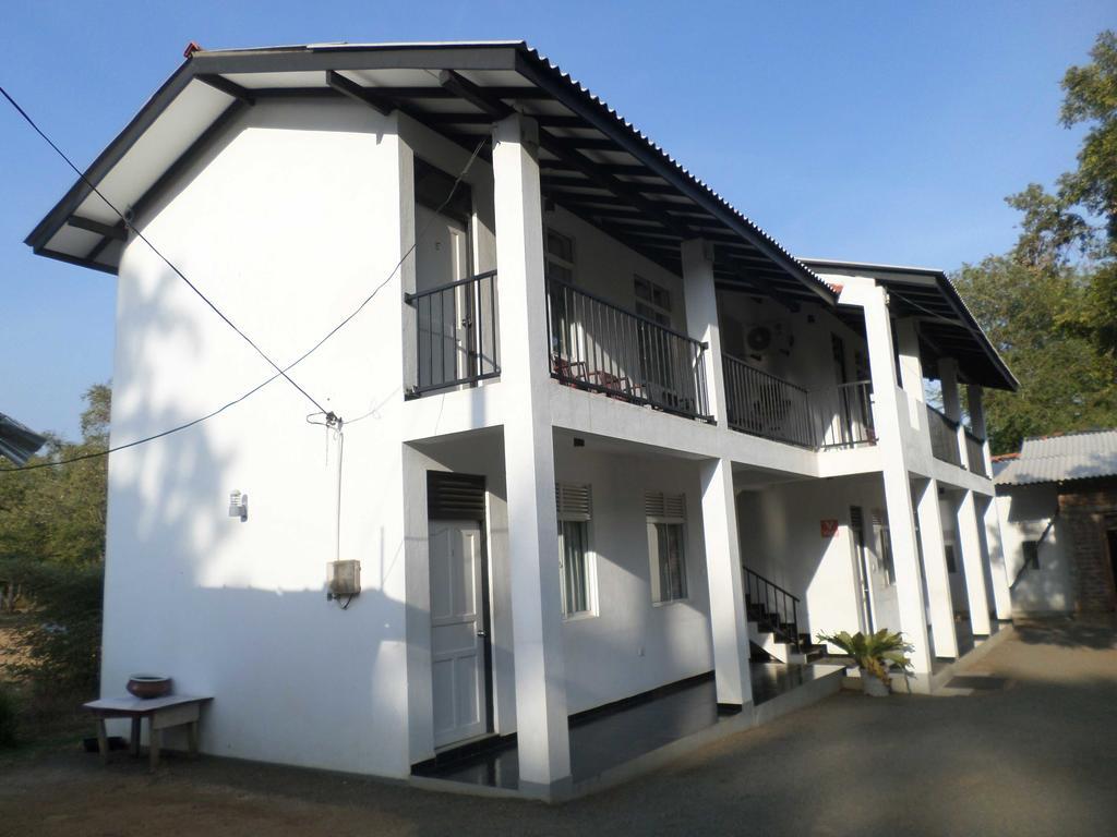 Romana Rest กตรคาม ภายนอก รูปภาพ