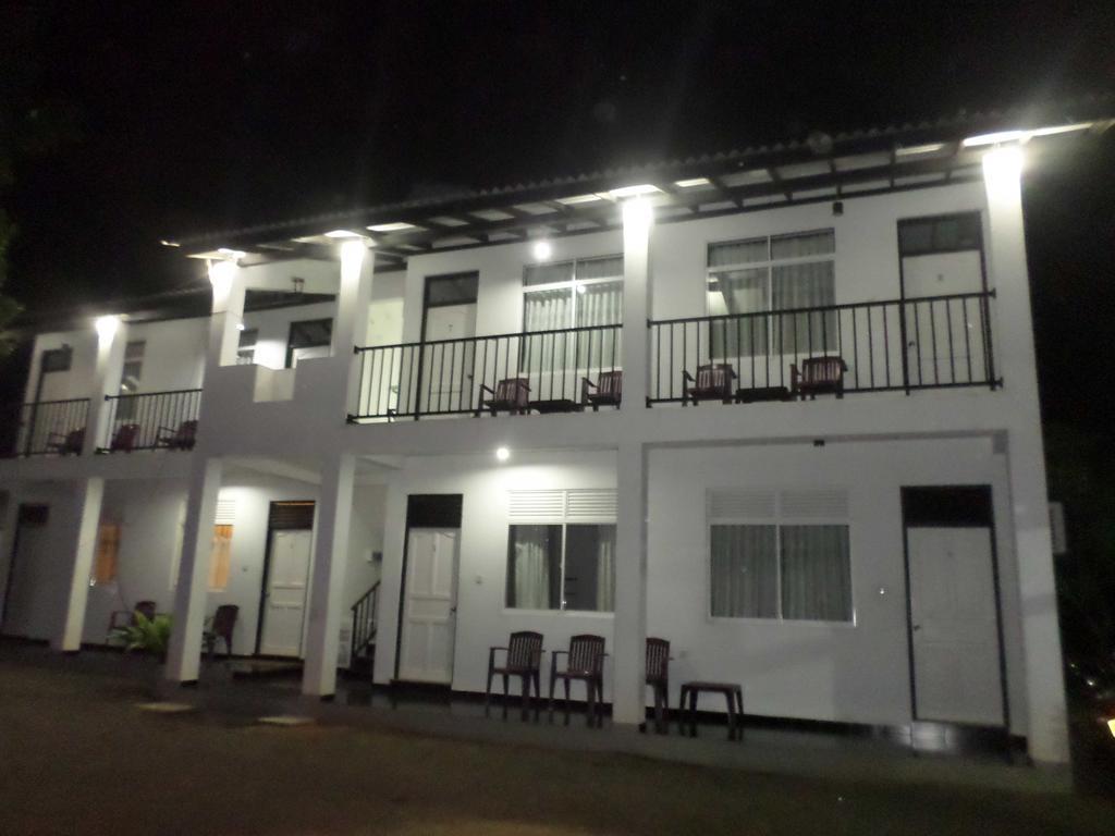 Romana Rest กตรคาม ภายนอก รูปภาพ