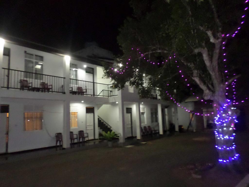 Romana Rest กตรคาม ภายนอก รูปภาพ